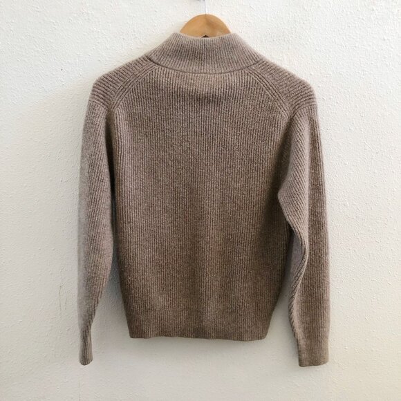 UNIQLO Acrylic/ Wool Blend 1/4 Zipper Sweater Size Small - Picture 2 of 9